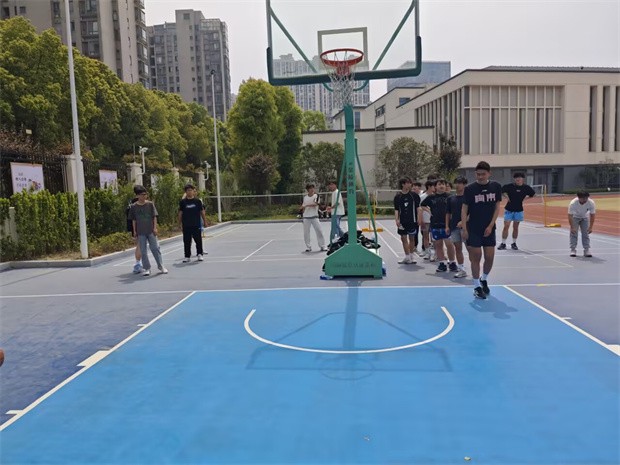 如何通过合理的营养补充来支持篮球恢复训练?_0